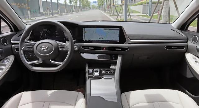 试驾第十代索纳塔:看烦了雅阁迈腾,这个老牌韩系能顶上去吗?