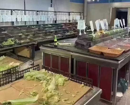 西安升级防控措施全面消毒,并采取封闭式管理:1户2天外出2小时休闲区蓝鸢梦想 - Www.slyday.coM 西安升级防控措施全面消毒,并采取封闭式管理:1户2天外出2小时休闲区蓝鸢梦想 - Www.slyday.coM