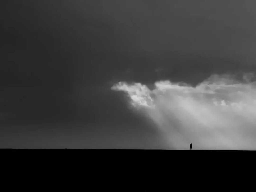 怎样让自己变得更有神秘感 5798-9a807491792b52947142f8a47d323c5c.jpg