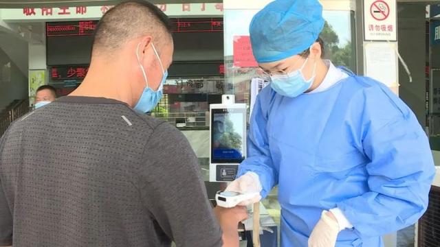 惠安一对准新人为抗击疫情推迟婚礼:迟了仪式,幸福却从未缺席休闲区蓝鸢梦想 - Www.slyday.coM 惠安一对准新人为抗击疫情推迟婚礼:迟了仪式,幸福却从未缺席休闲区蓝鸢梦想 - Www.slyday.coM