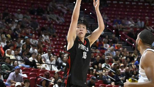 王治郅预言竟成真！杨瀚森体能不足速度慢不改变难打NBA