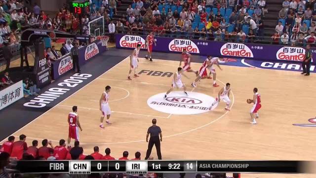 看看当年的国家队！15年中国对阵伊朗易建联周琦领衔上演火锅盛宴