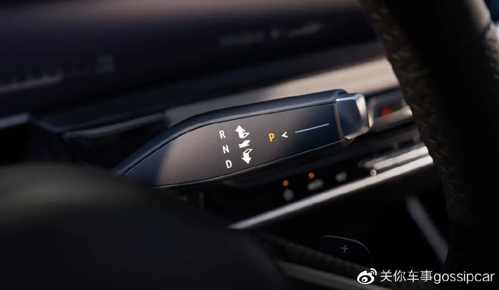 起售价17.99万元,全新一代别克君越对手是谁,值得买?