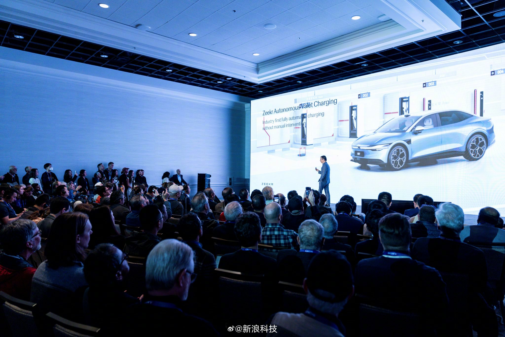 作为中国新能源汽车品牌中的代表之一，极氪品牌携一系列重磅车型与创新技术…