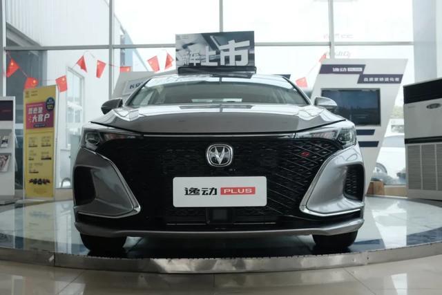 短试长安逸动PLUS:标准答案之外的小惊喜