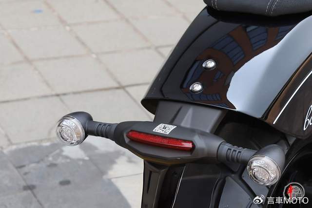 售价26900元,金吉拉450细节质感静态测评, 颜值+性能还缺点什么(金吉拉300-16价格)