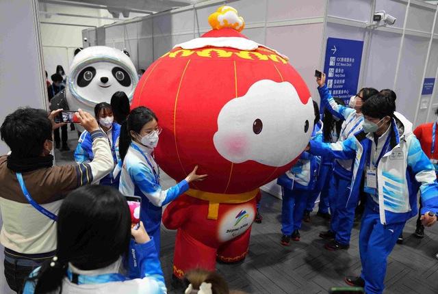可爱到爆北京冬奥会吉祥物在日本圈粉