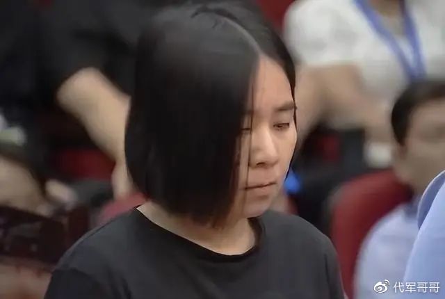 林生斌深情人设遭反噬,被曝已注销潼臻一生公司,全家移民澳洲