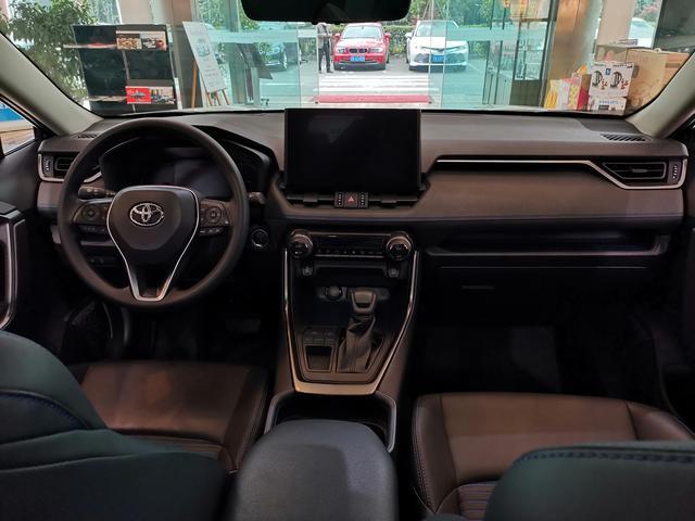 从订单配置比例分析威兰达行情:高配/四驱/混动受追捧