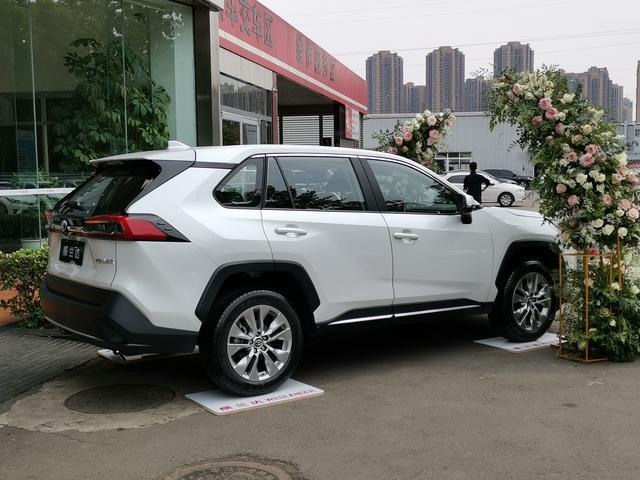 从订单配置比例分析威兰达行情:高配/四驱/混动受追捧