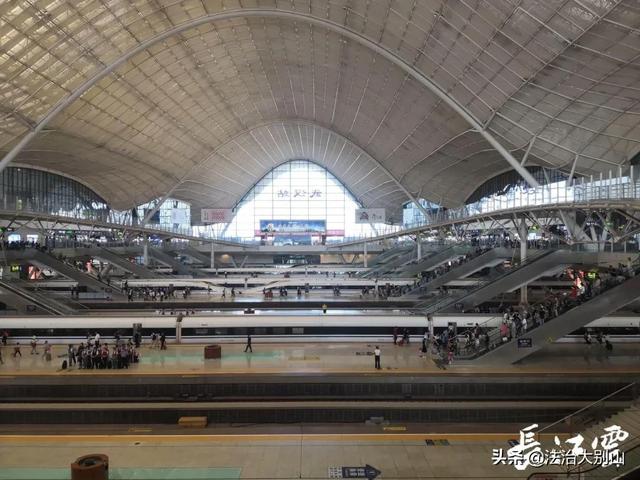湖北十四五铁路规划建设图最新消息，将实现武汉与周边城市1小时通达,市市通高铁县县通铁路(图2)