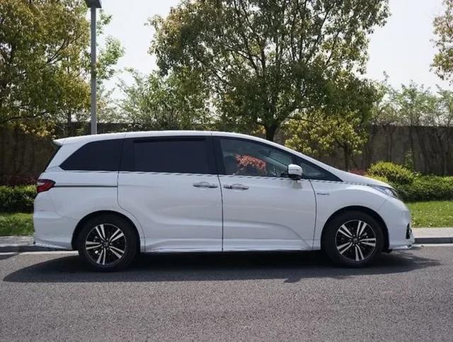 独立评测本田奥德赛:油耗6L/加速9.8S,还比从前更柔顺