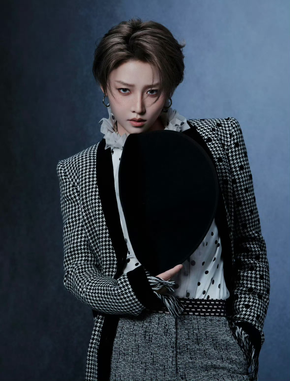 爱奇艺尖叫之夜女星造型曝光，刘雨昕田曦薇等亮相