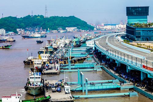 后疫情时代,海鲜产业如何转型升级,舟山国际水产城交出新答卷休闲区蓝鸢梦想 - Www.slyday.coM 后疫情时代,海鲜产业如何转型升级,舟山国际水产城交出新答卷休闲区蓝鸢梦想 - Www.slyday.coM