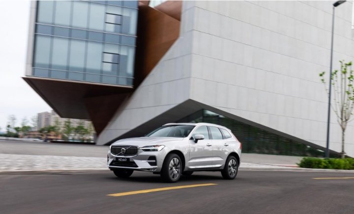 北欧or德系!沃尔沃XC60对比奔驰GLC谁更值得买?