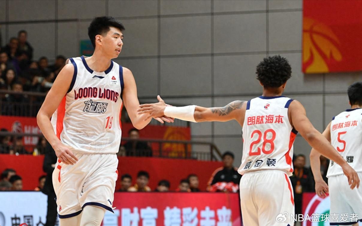 让人失望！陈国豪场均5分，不如留在北控，朱芳雨庆幸高价卖出