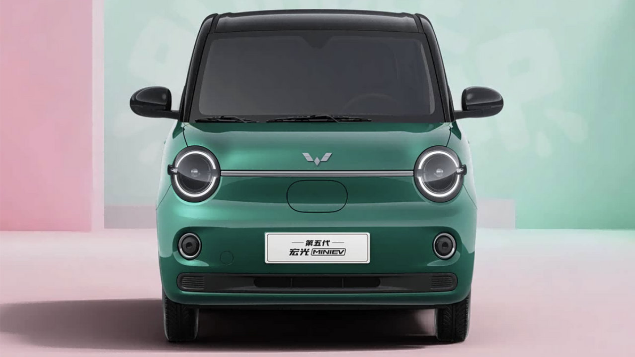 4万级代步车变天，第五代宏光MINI EV携“四门神器”杀回！