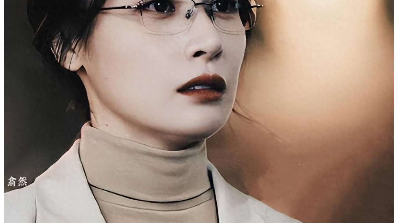 比吴越漂亮，比曾黎年轻，和老板于和伟3次合作，却始终带不红