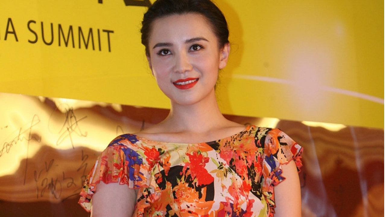 胡歌宋佳领衔《奇迹》：实力派如何演绎小人物的时代光芒