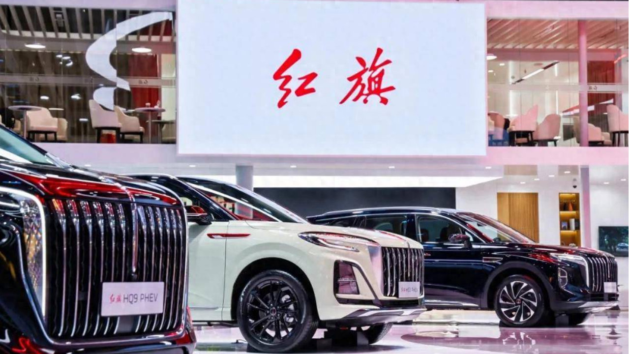 时间长河中的锚与帆：红旗在守正中破新局