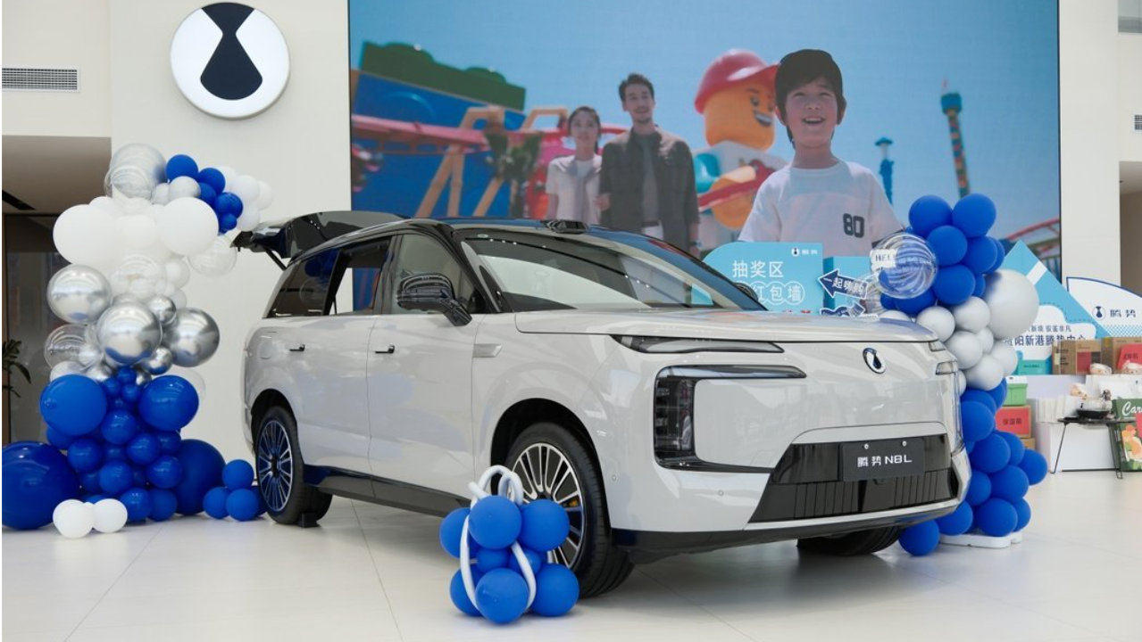 邂逅“移动大平层”：探店腾势N8L，六座豪华颠覆家庭出行想象