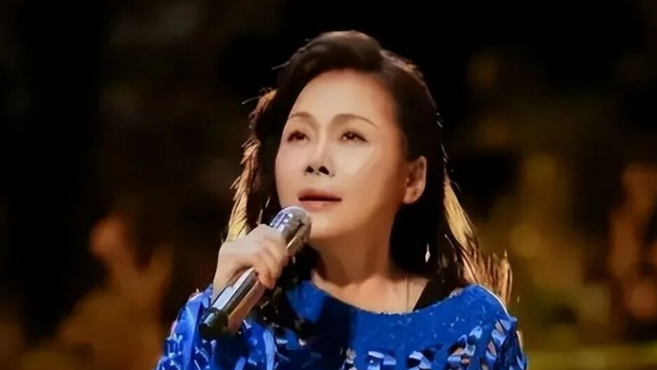 59岁田震近况曝光！回国开演唱会被网暴，仅用一个举动扭转局势