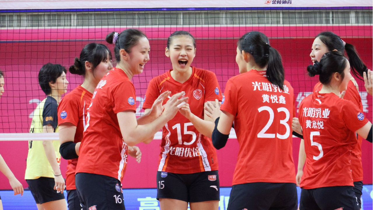 新袁心玥出炉！女排18岁1米96新星闪耀砍14分：母亲是跨栏冠军