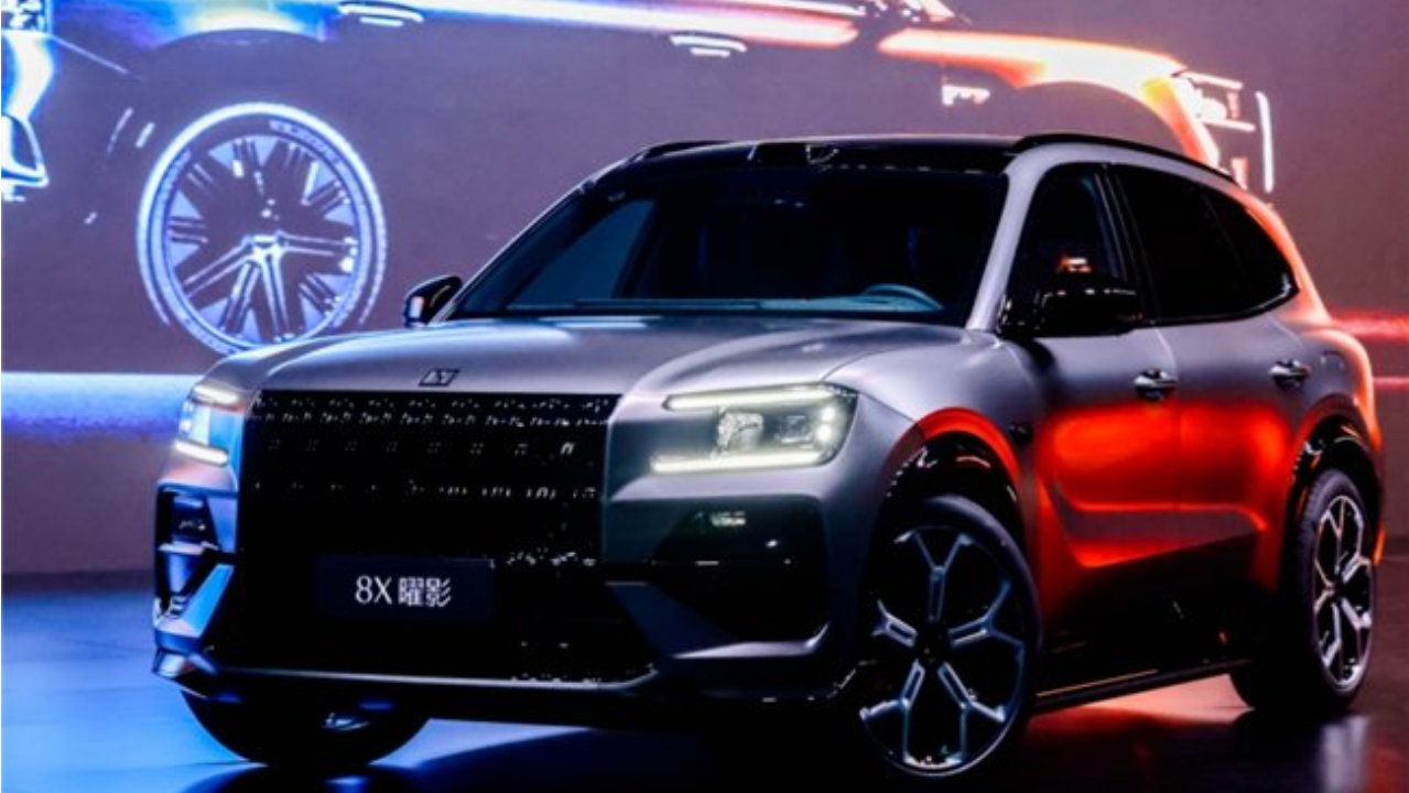 别问极氪8X贵吗？37.68万起，看完配置再下结论