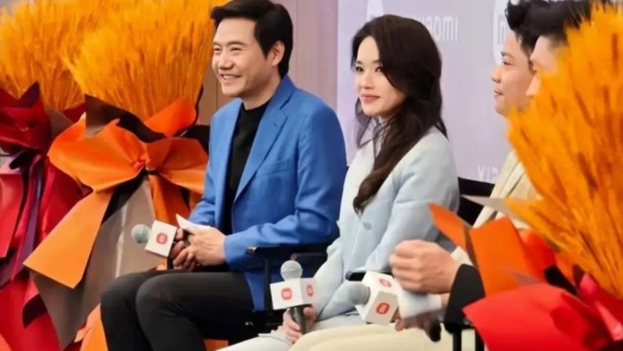 新一代SU7让舒淇阿姨又火了，买车到底看哪张脸？