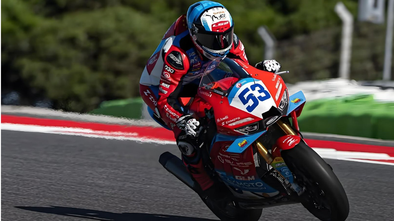 被网友奉为“两轮之神”，张雪机车820RR到底有多硬核？