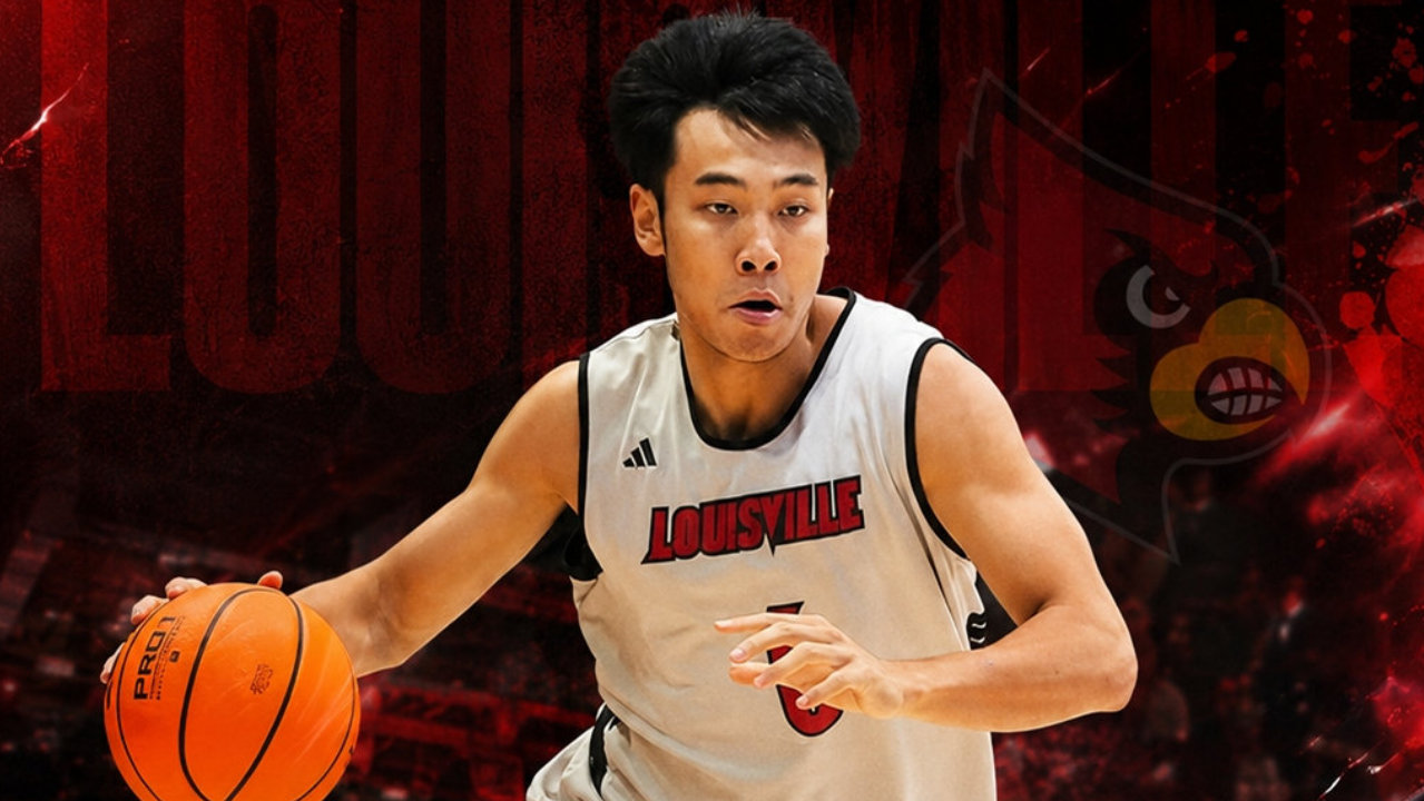 首秀砍8分！中国男篮19岁2米06新星闪耀NCAA：未来锋线支柱来了