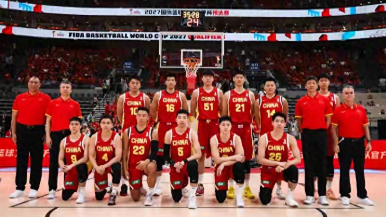 中国男篮公布重要决定！28岁国手替换赵继伟成为队长，2次当得分王