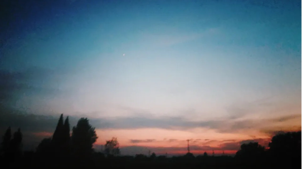 耿兵诗选｜带走人间的苦难吧，别让今夜的雪打湿你的睫毛