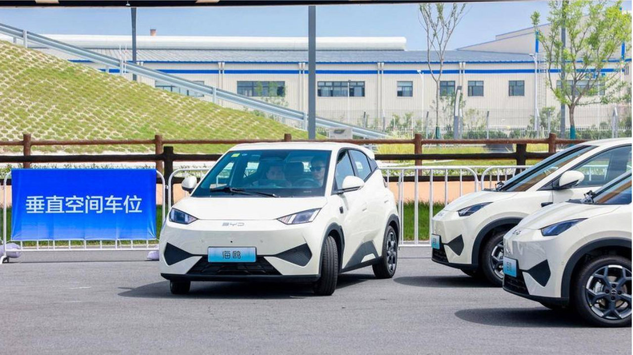 城区智驾被打下来了，第4次降价，比亚迪新车可能只卖8万