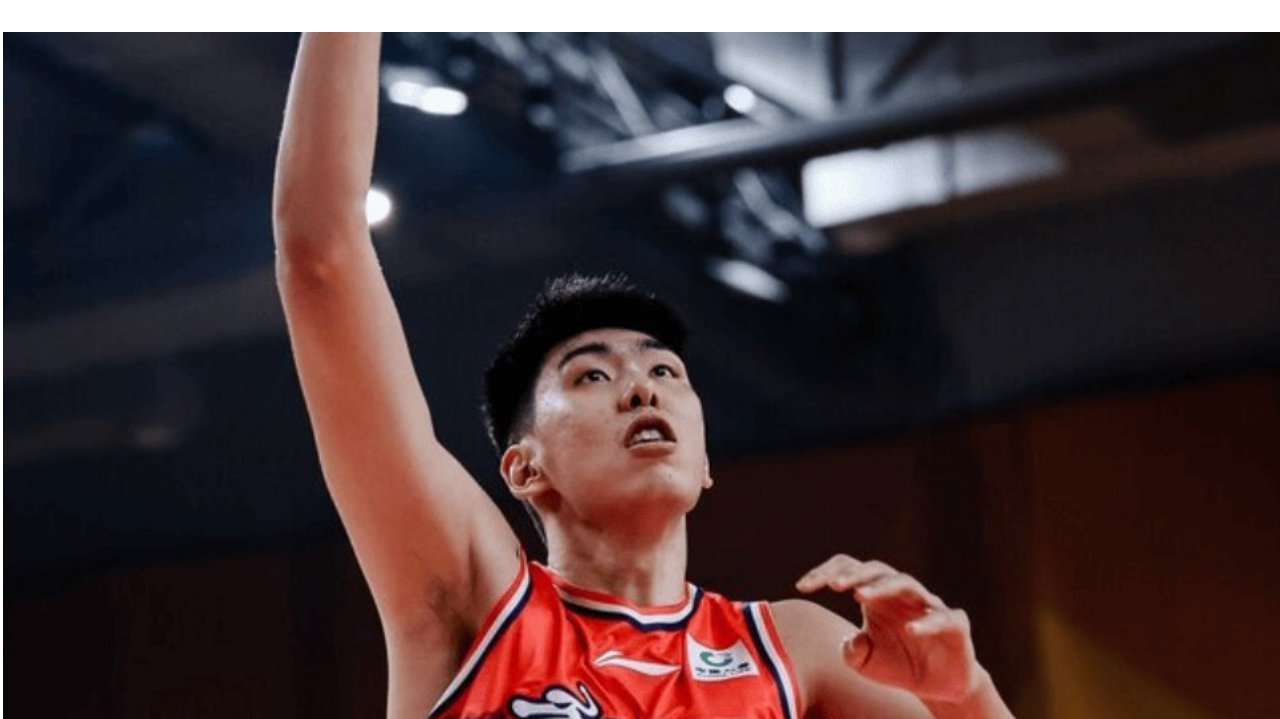 两战轰37+24！中国男篮22岁2米26中锋崛起：郭艾伦助他再蜕变