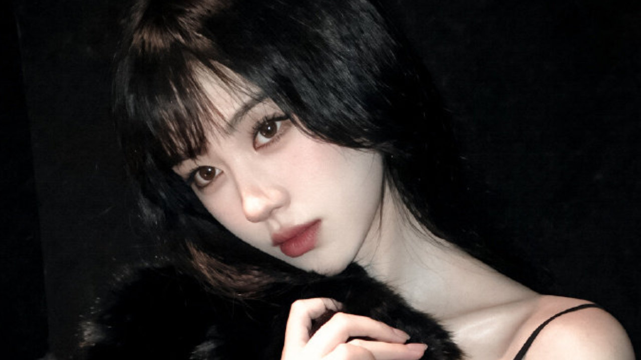 暗夜黑貂氛围感，解锁鞠婧祎冷艳慵懒的另一面