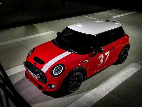 致敬传奇冠军赛车手 MINI COOPER S特别版官图发布