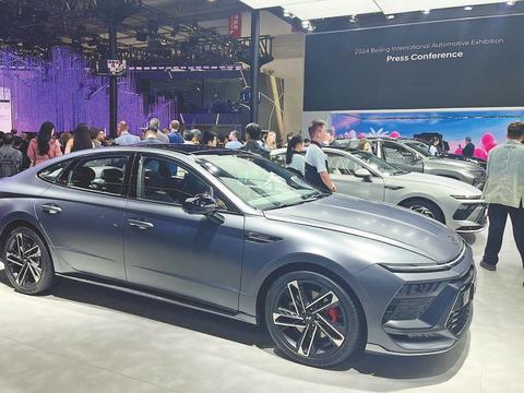 汽车加速驶入智能终端新时代