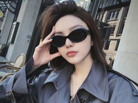 谁懂啊家人们，最近刷到周扬青新综艺的录制路透，状态好到爆！