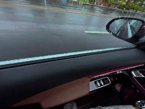 请记得！“莫欺少年穷，片瓦也有翻身日”