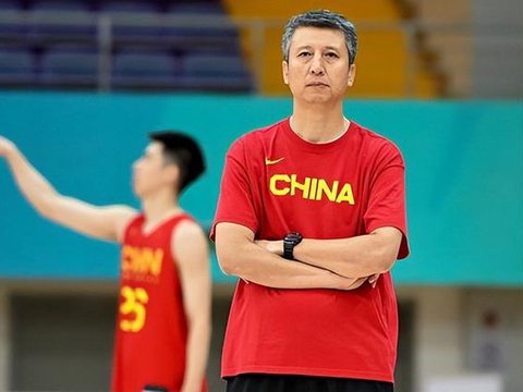 11日9点央视直播，胡明轩挂帅亚运首战，十战全胜却已疲惫到极点