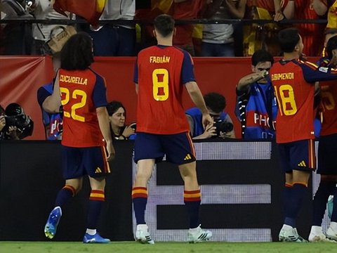 罗德里佩德里都不首发还能4-1：西班牙最恐怖的已经不是首发11人