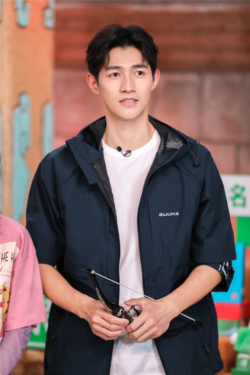 《疯狂的麦咭7》脸脸拜师赵文卓《庆余年》九品高手守护兔子牙 《疯狂的麦咭7》脸脸拜师赵文卓 《庆余年》九品高手守护兔子牙