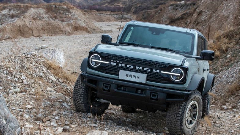 40万级越野天花板？福特烈马荒地版到底值不值得买！