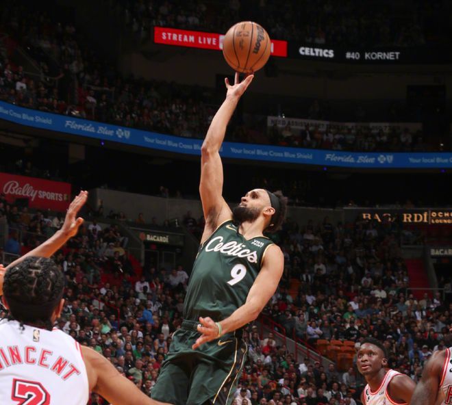 塔图姆在热火的蜕变之路数据背后的成长与坚持