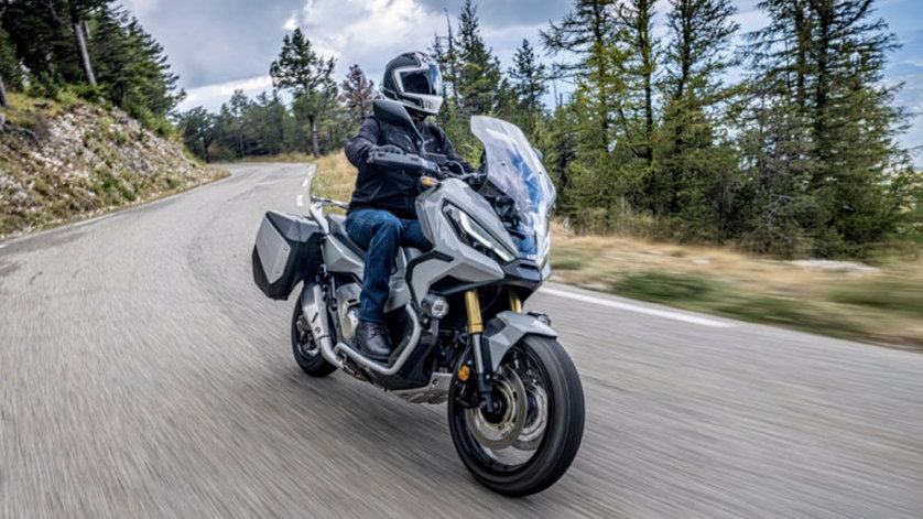 本田发布新款“越野踏板”X-ADV，外观凶悍太多