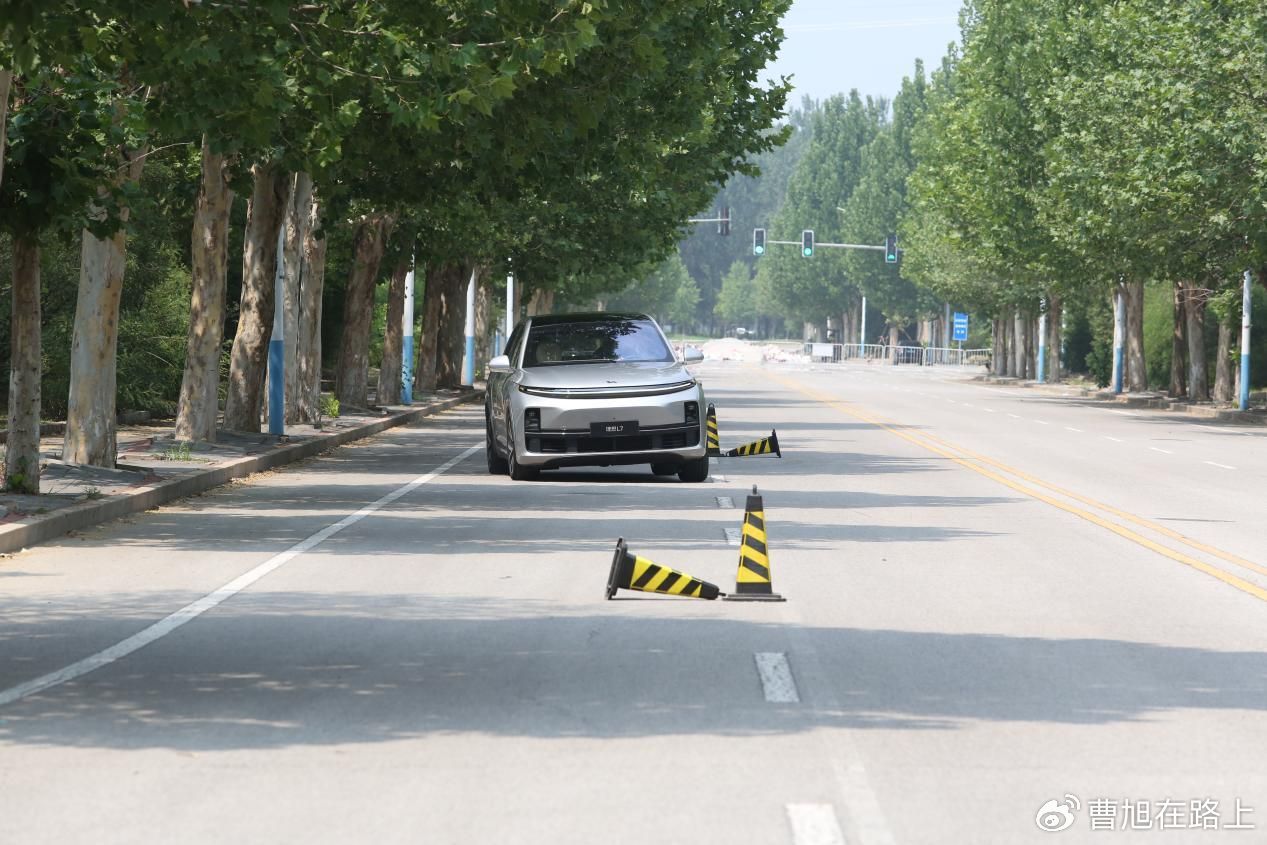 什么“黑科技”让理想汽车有着“双重性格”