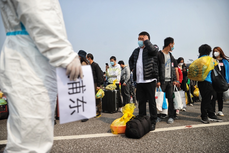 不得阻拦!上海最大方舱“四叶草”1.2万康复者出院回家休闲区蓝鸢梦想 - Www.slyday.coM 不得阻拦!上海最大方舱“四叶草”1.2万康复者出院回家休闲区蓝鸢梦想 - Www.slyday.coM