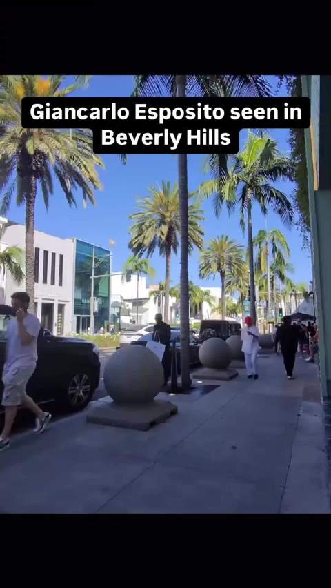 炸鸡叔很健谈啊，一点架子都没有