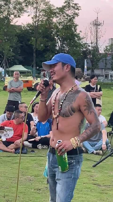 背叛 翻唱曹格 真人真唱现场版 原创视频